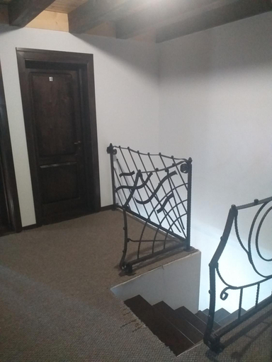 Others 5, Cabana Alpin Sureanu, Sugag