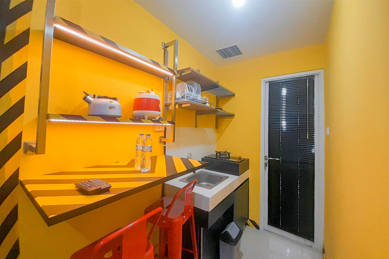 Others 2, 1BR Apartment Parahyangan Residence near ITB By Travelio, Bandung