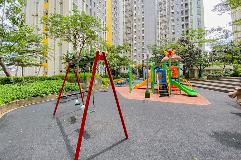 Exterior 2, Homey And Comfort 2Br At Springlake Summarecon Bekasi Apartment, Bekasi