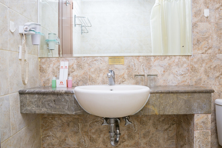 Others 3, 2BR Apartment with Private Bathtub at Galeri Ciumbuleuit 1, Bandung