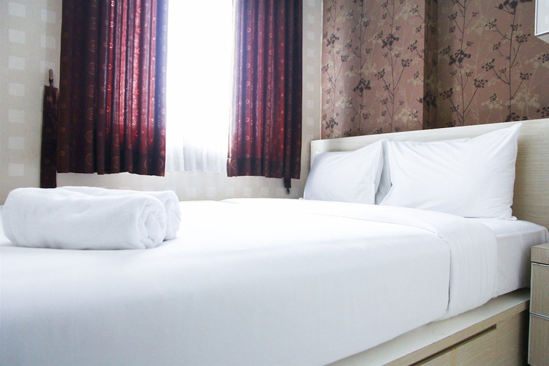 Bedroom 2, Pool View 2BR Mutiara Bekasi Apartment, Bekasi