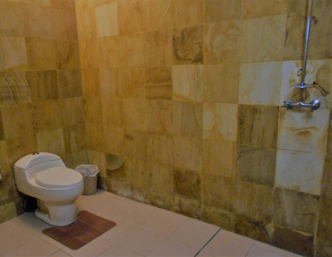 Bathroom 2, Shangrilah Villas, Tabanan