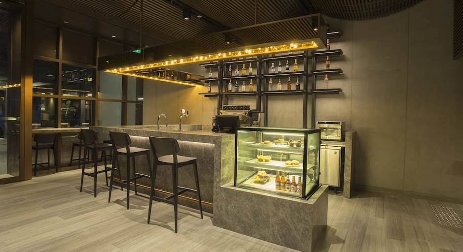 Others 3, Oakwood Bencoolen Singapore, Singapura