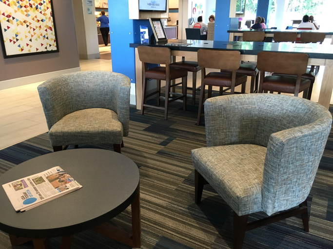Public Area 5, Holiday Inn Express & Suites OSWEGO by IHG, Oswego