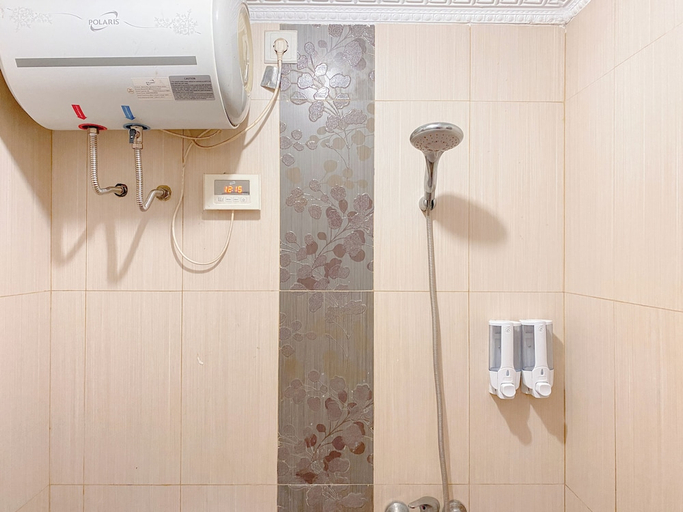 Bathroom 3, Relaxing 2BR Mutiara Bekasi Apartment, Bekasi