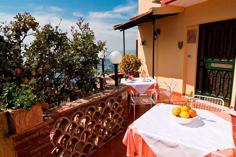 Food & Drinks 5, B&B U Palmentu, Messina
