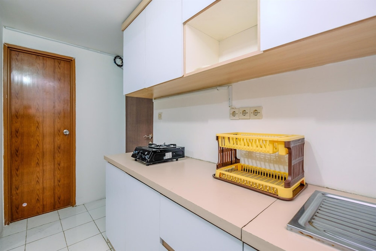 In-Room Kitchen 5, Comfort 2Br At Bogor Mansion Apartment, Bogor