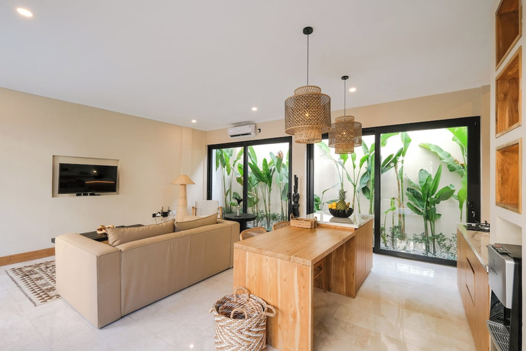 Others 5, Perempuan Villas Pererenan, Badung