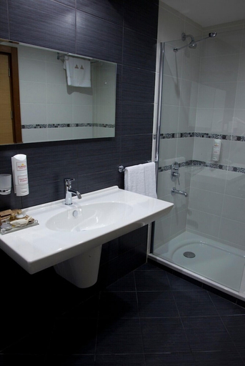 Bathroom 3, AFYTOS BODRUM CITY HOTEL, Bodrum