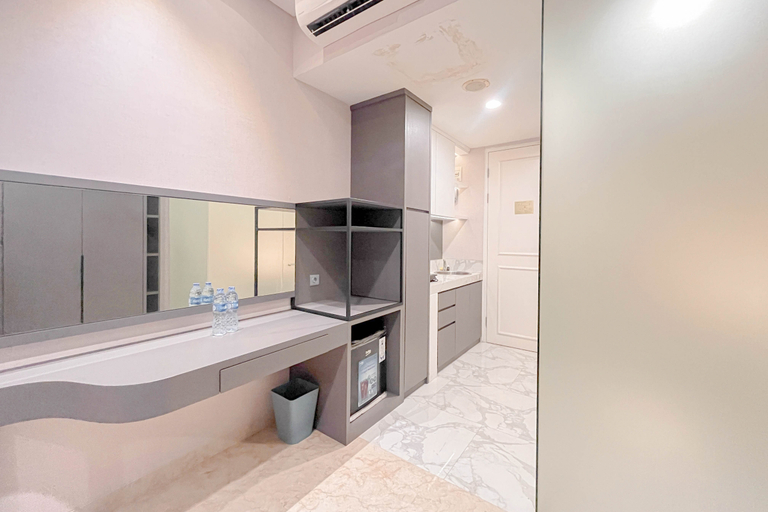 Others 2, Minimalist Look Studio Apartment at Art Deco By Travelio, Bandung