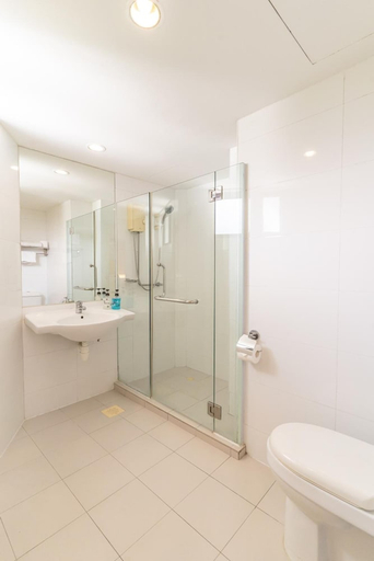 Bathroom 5, YMCA@One Orchard, Singapore