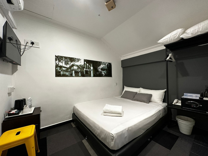 bedroom 25