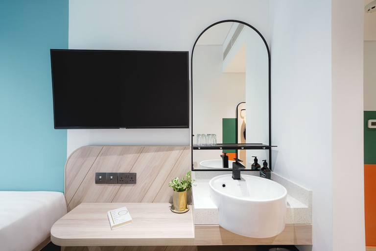 bathroom 8
