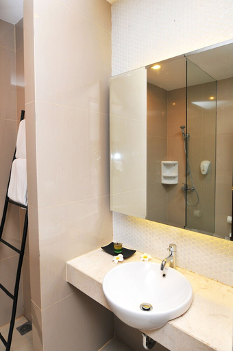 Bathroom 2, The Silk at Dago Boutique Hotel, Bandung