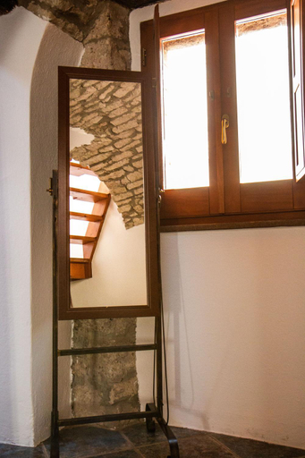 Others 5, S’ammentu house, Oristano