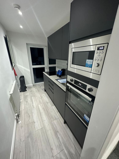 Others 5, Central London- Zone 2 En-suite Room, London