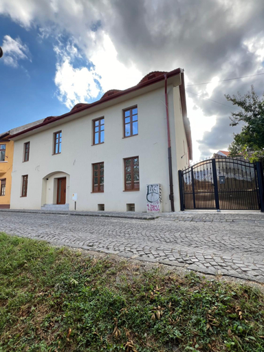 Others 5, La Maison du Centre, Sibiu