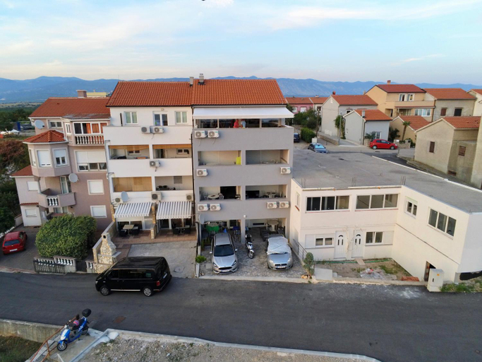 Others 3, Apartmani Matteo, Omišalj