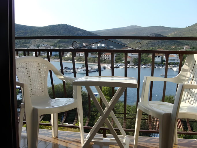Others 3, Seaside Apartments, Seget