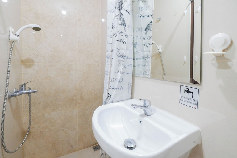Bathroom 2, Great Deal And Homey Studio At Transpark Cibubur Apartment, Depok