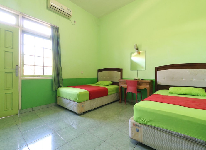 Bedroom 4, Cantik Hotel, Bandung