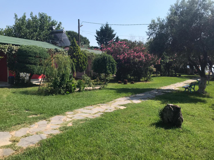 Others 5, Cicek Evler Tatil Koyu, Armutlu