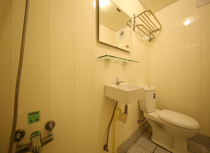 Bathroom, Mei Ju B&B, Pingtung