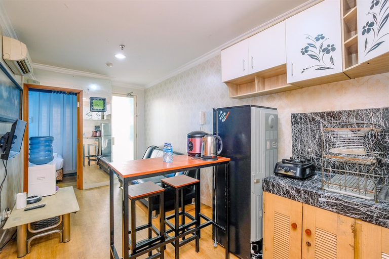 In-Room Kitchen 3, Nice Comfort 2Br At Cinere Bellevue Suites Apartment, Depok