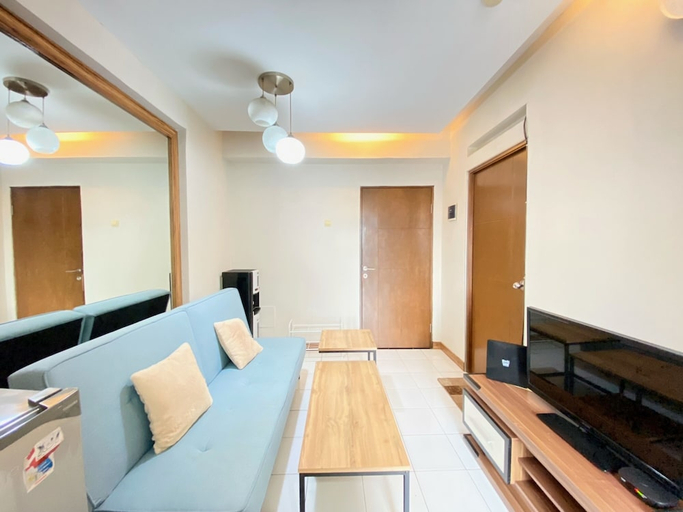 Living Area 2, Nice 2Br Apartment At Gateway Ahmad Yani Cicadas, Bandung