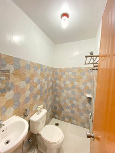 Others 2, Cozy Tiny Home In Imus, Imus