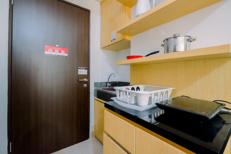 In-Room Kitchen 2, Well Designed Studio Room Transpark Cibubur Apartment, Depok