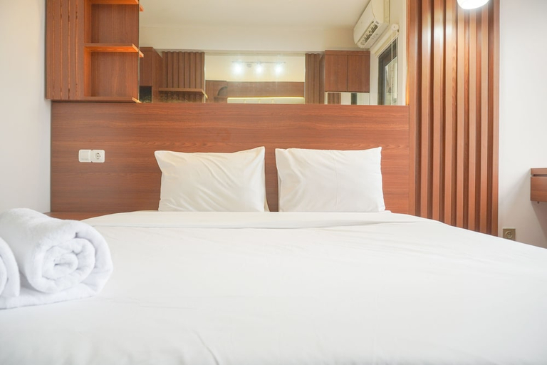 Bedroom 4, Relaxing And Homey Studio Transpark Cibubur Apartment, Depok