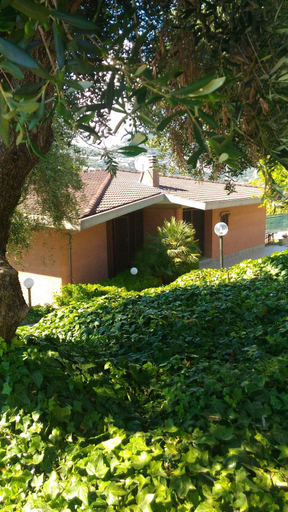 Others 5, Le Gardenie da Fil, Imperia