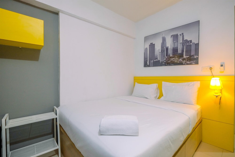 Bedroom 5, Warm and Cozy Studio Park View Condominium Apartment, Depok