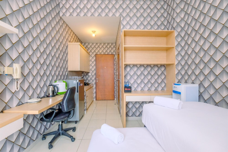 Bedroom 4, Cozy Living And Minimalist Studio Dave Apartment, Depok