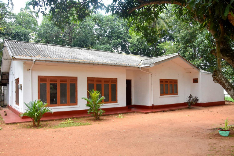 Others 3, Vidu Guest Anuradhapura, N. Palatha East