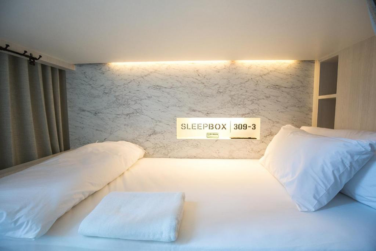 Bedroom 2, Sleepbox Sukhumvit22, Khlong Toey