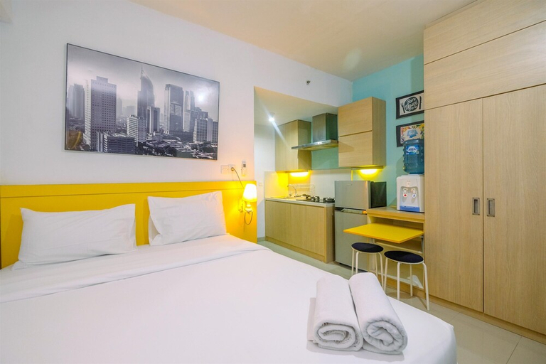 Bedroom 4, Warm and Cozy Studio Park View Condominium Apartment, Depok