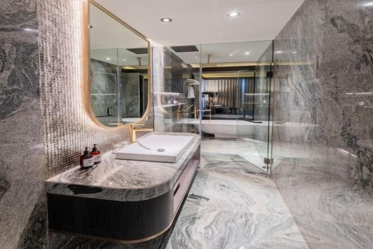 bathroom 18
