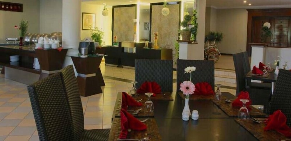 Food & Drinks 3, Horison Tirta Sanita Kuningan, Kuningan
