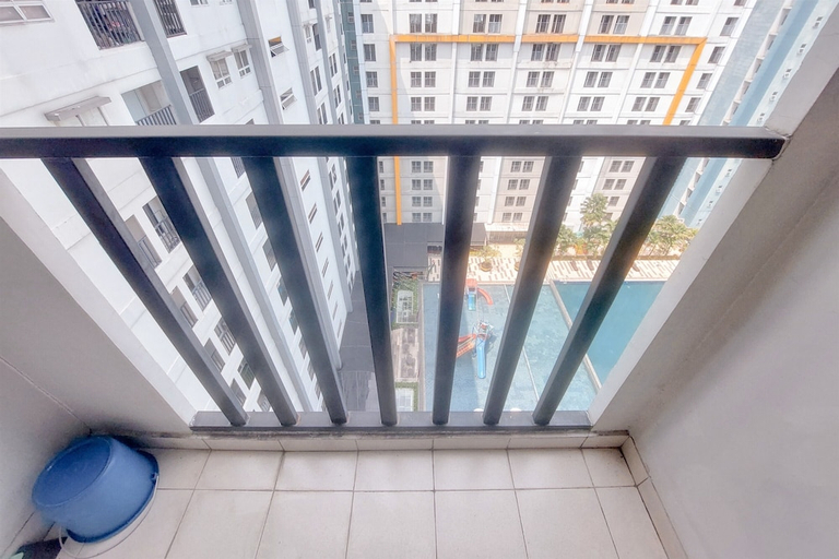 Others 3, Cozy Living Studio At Paramount Skyline Apartment, Tangerang