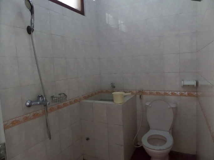 Bathroom 3, Sukapura Permai Hotel, Probolinggo