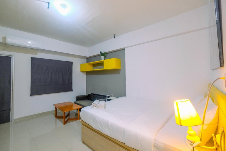 Bedroom 5, Warm and Cozy Studio Park View Condominium Apartment, Depok