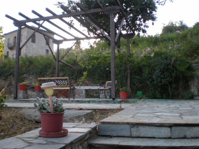 Others 2, Archontiko Samara, Thessaly
