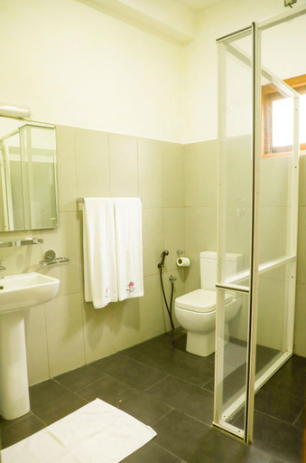 Others 5, Athkandura Hotel, Palugaswewa