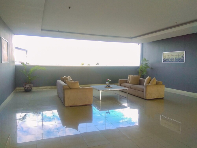 Outdoor Pool 3, Cozy Studio At Park View Condominium Apartment, Depok