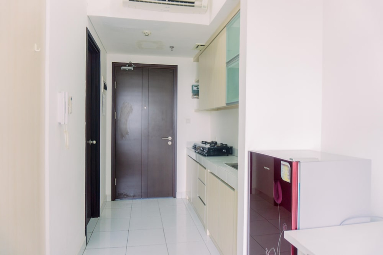 In-Room Kitchen 4, Good Deal And Warm Studio Room Casa De Parco Apartment, South Tangerang