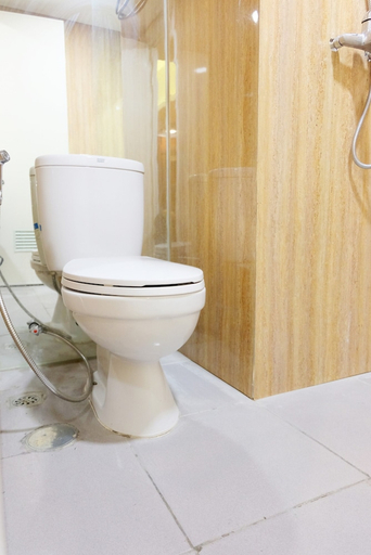 Bathroom 5, Highest Value Studio Apartment at Parkland Avenue, Tangerang Selatan