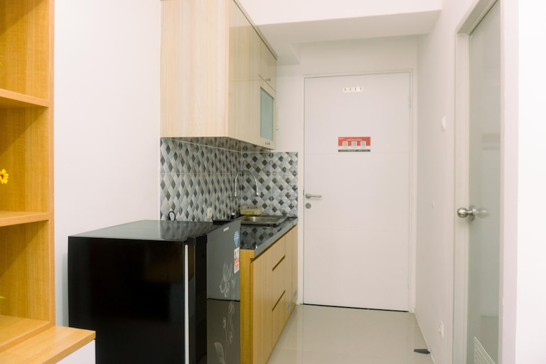 In-Room Kitchen 5, Cozy Studio At Urbantown Serpong Apartment, Tangerang Selatan