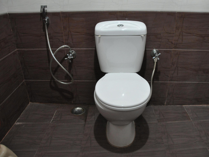 Bathroom, Hotel Grand Paradise Inn, Dindigul